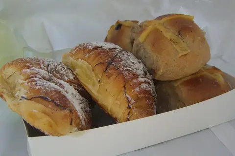 Bits'n'Bobs Tea Room & Bakery photo 2